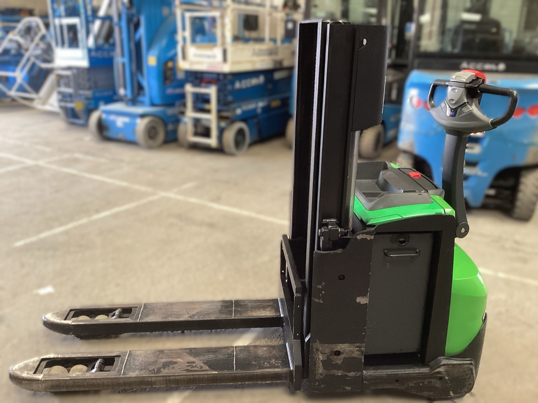 Gerbeur CESAB S220D