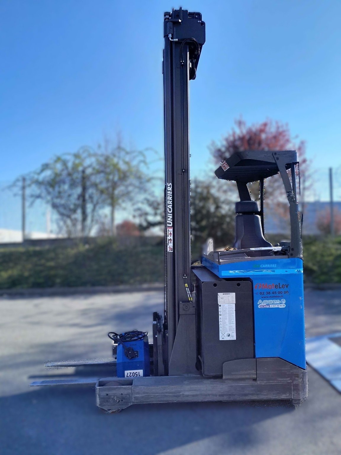 Chariot à mât rétractable - UMS160