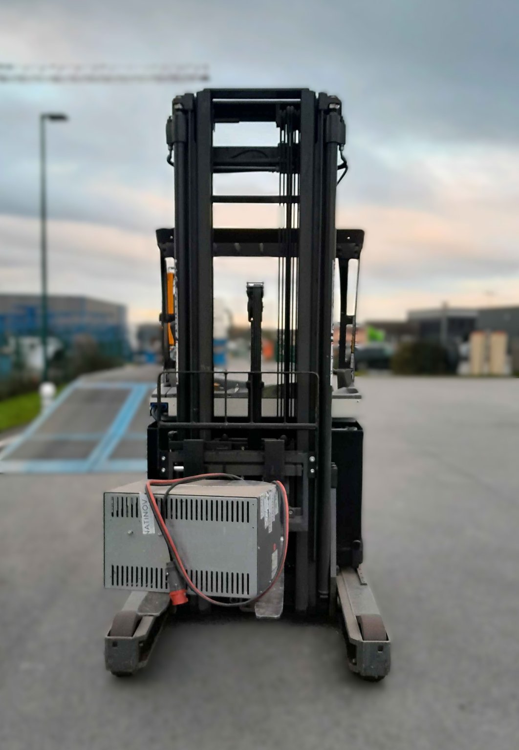 Chariot à mât rétractable Atlet UMS200
