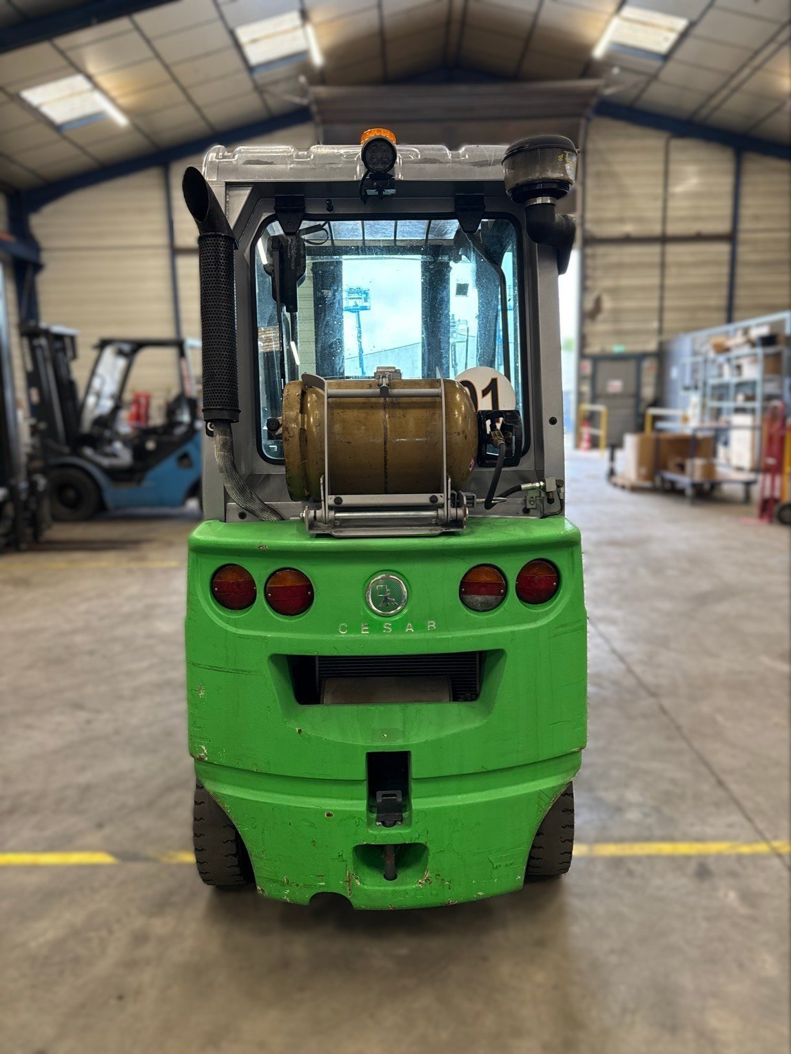 Chariot élévateur frontal CESAB M315G