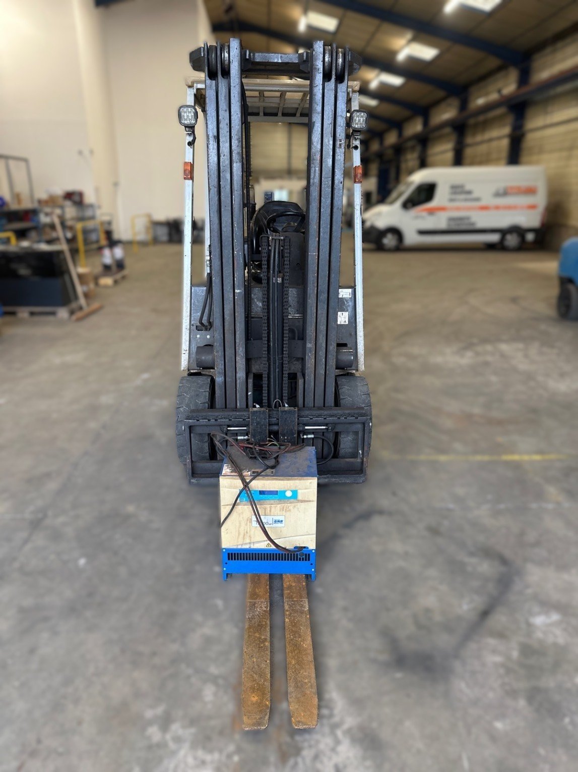 Chariot élévateur frontal UniCarriers QX2-25