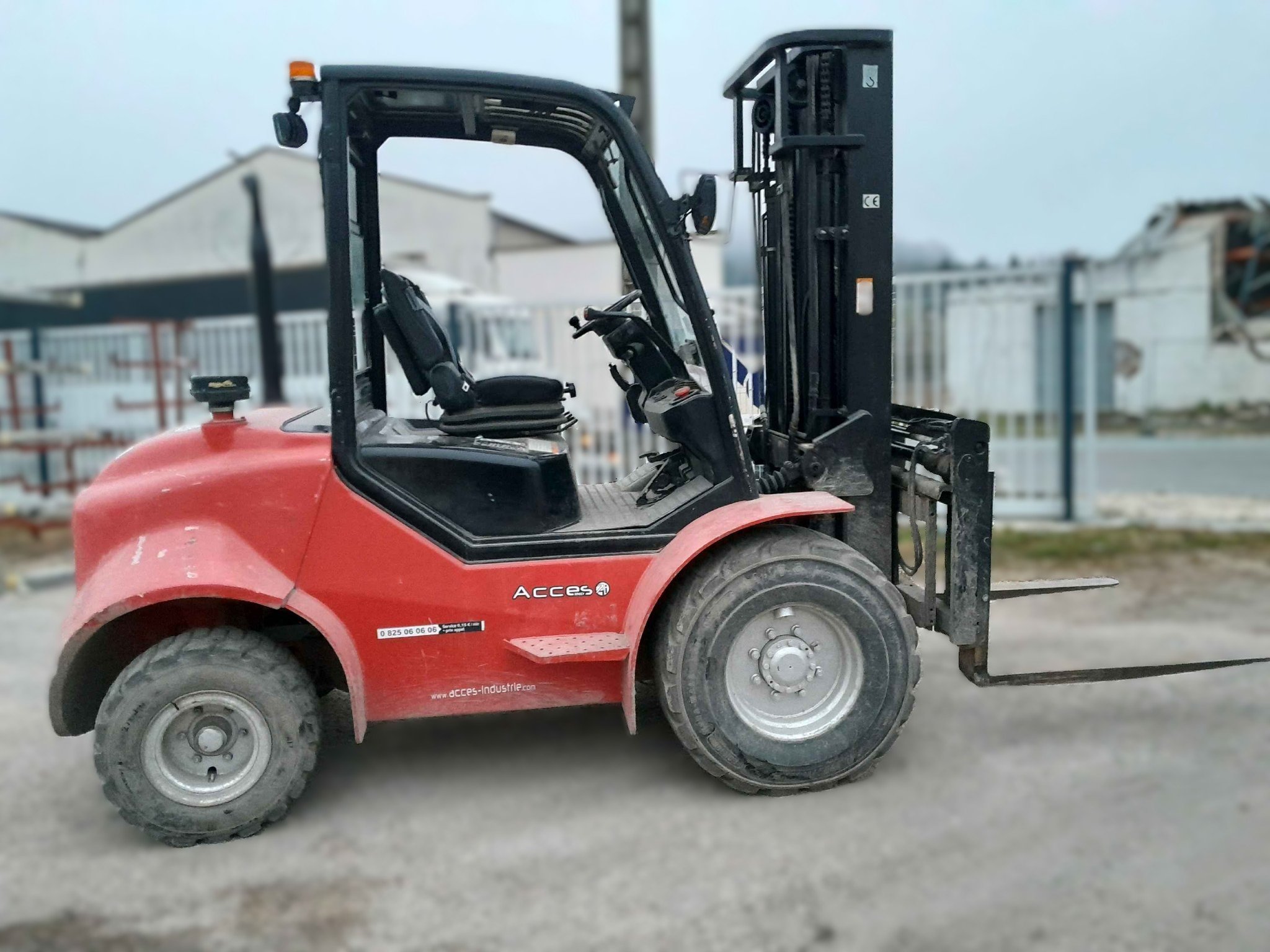 Chariot élévateur tout terrain Hangcha TT30