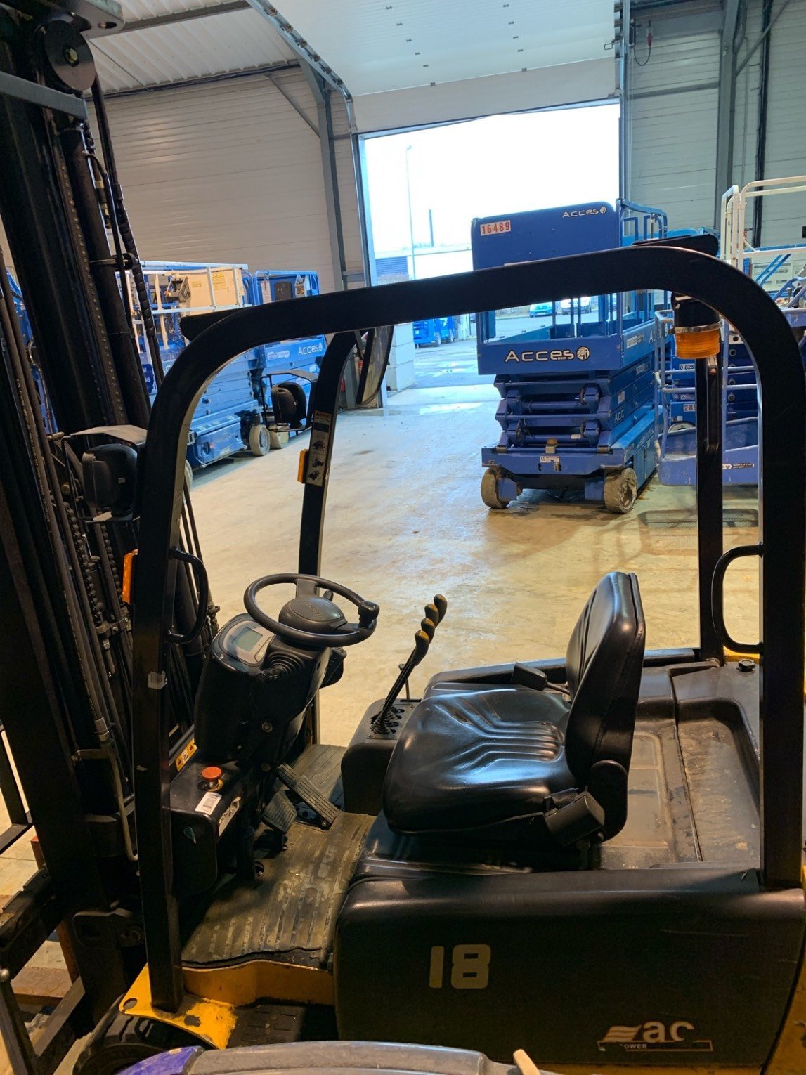 Chariot élévateur frontal Hangcha J3W18