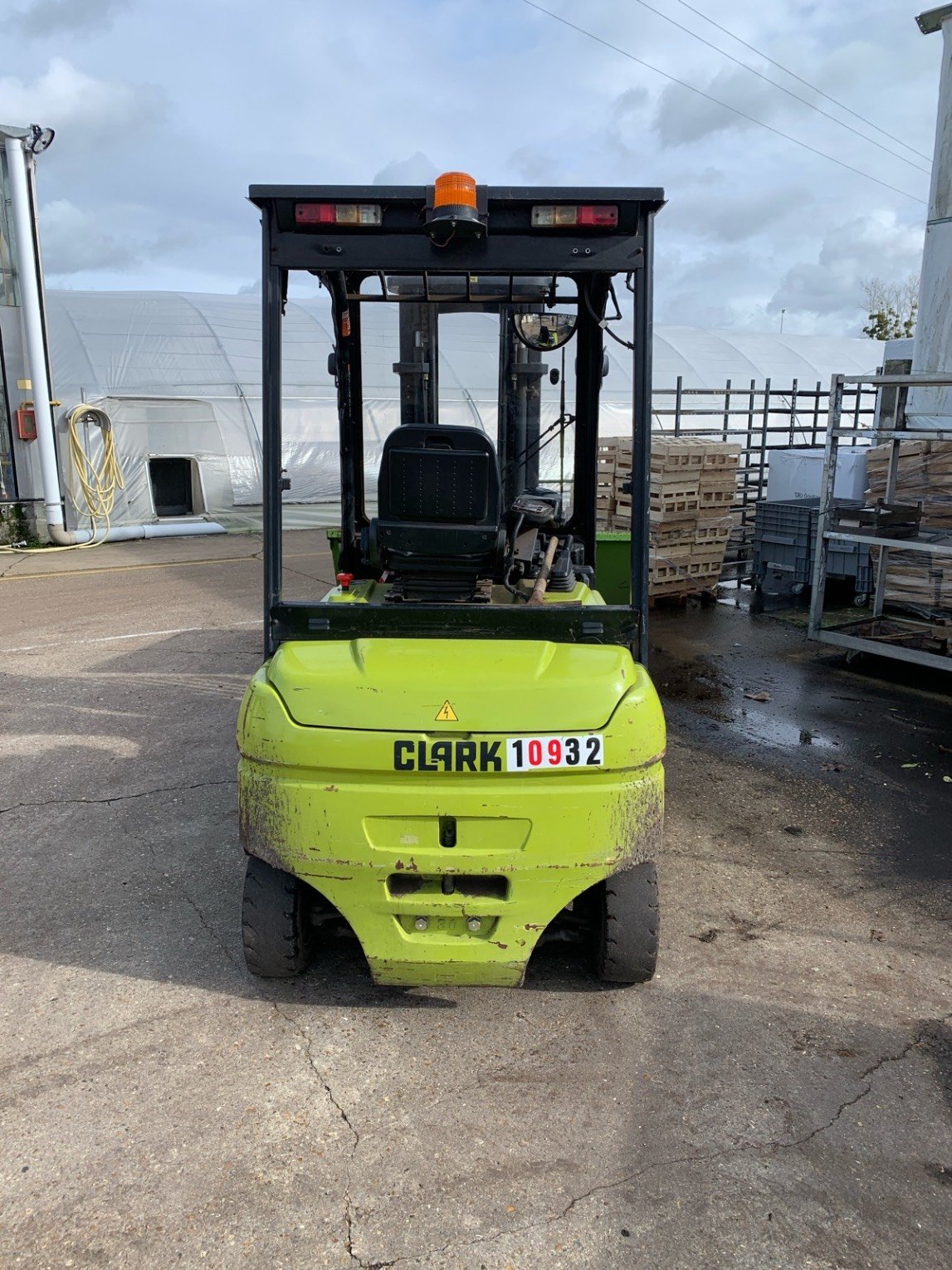 Chariot élévateur frontal Clark GEX30