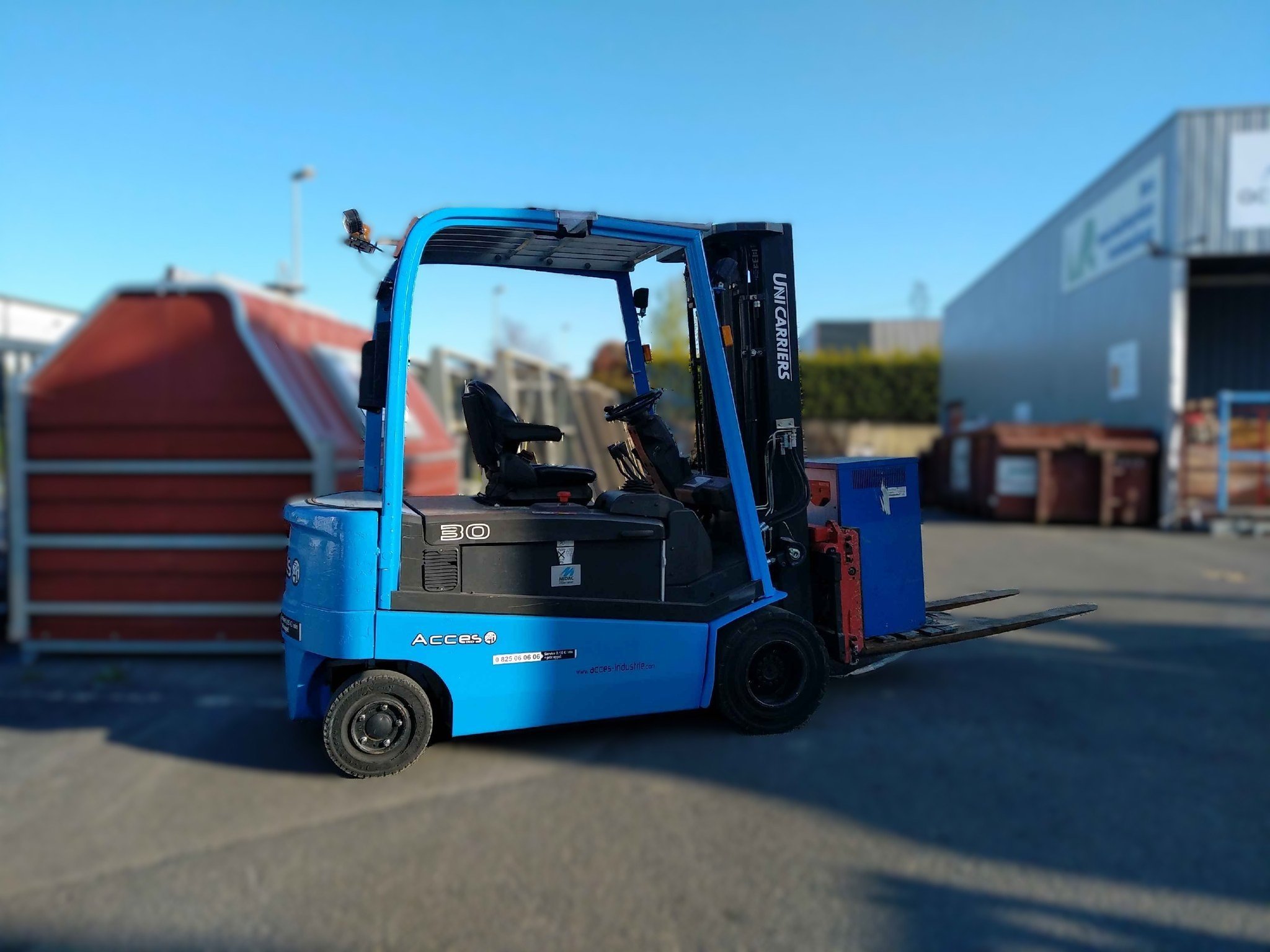 Chariot élévateur frontal UniCarriers QX2-30H
