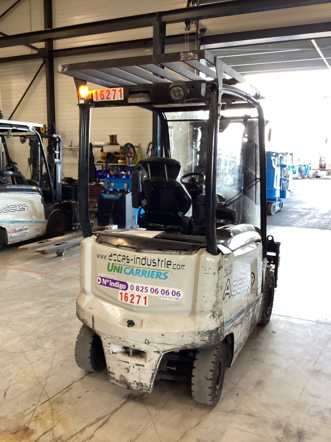 Chariot élévateur frontal - MX25