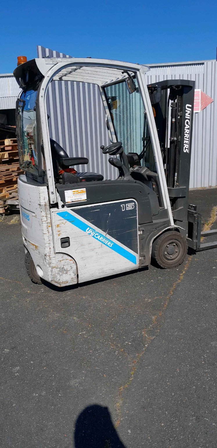 Chariot élévateur frontal UniCarriers TX3-15C