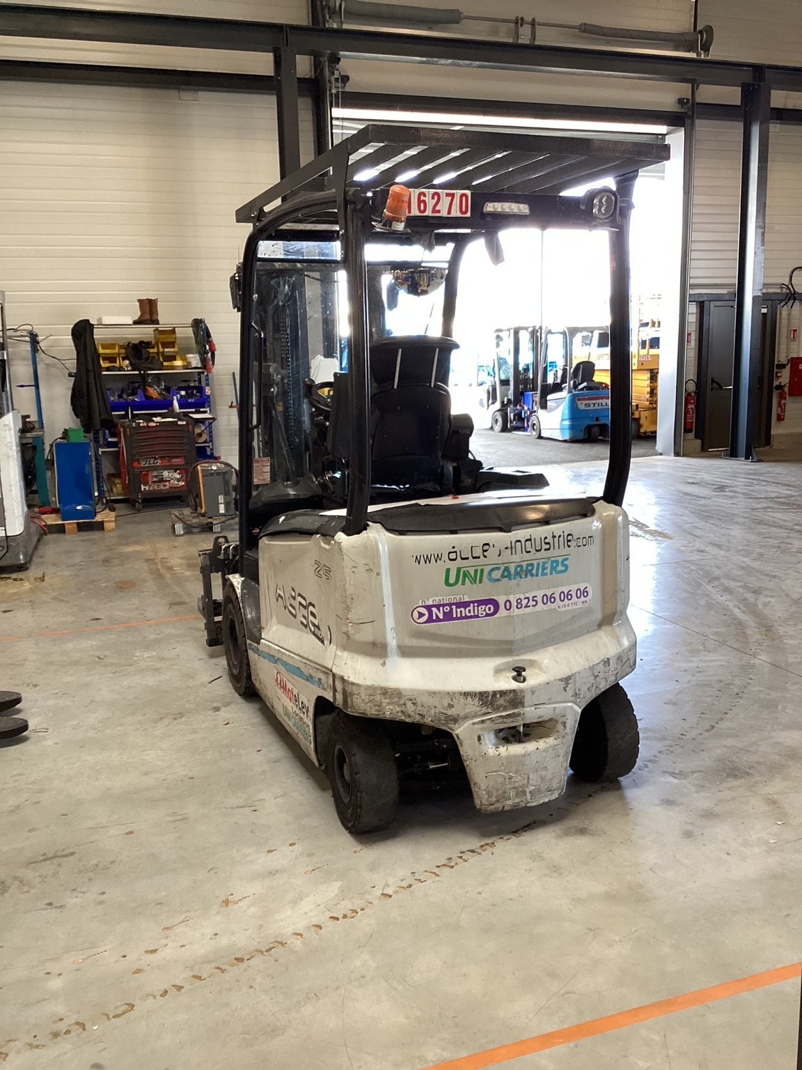 Chariot élévateur frontal - MX25