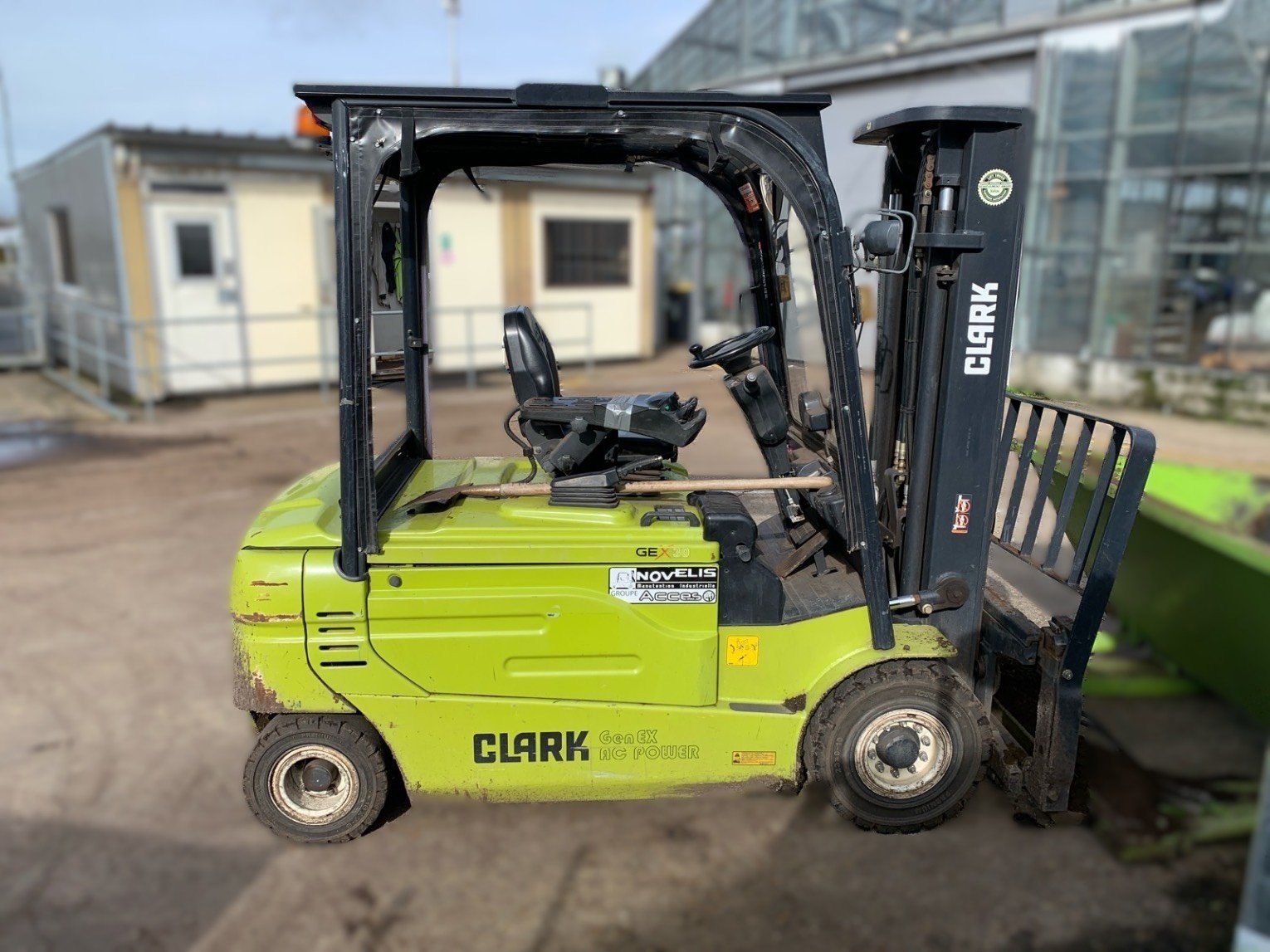 Chariot élévateur frontal Clark GEX30