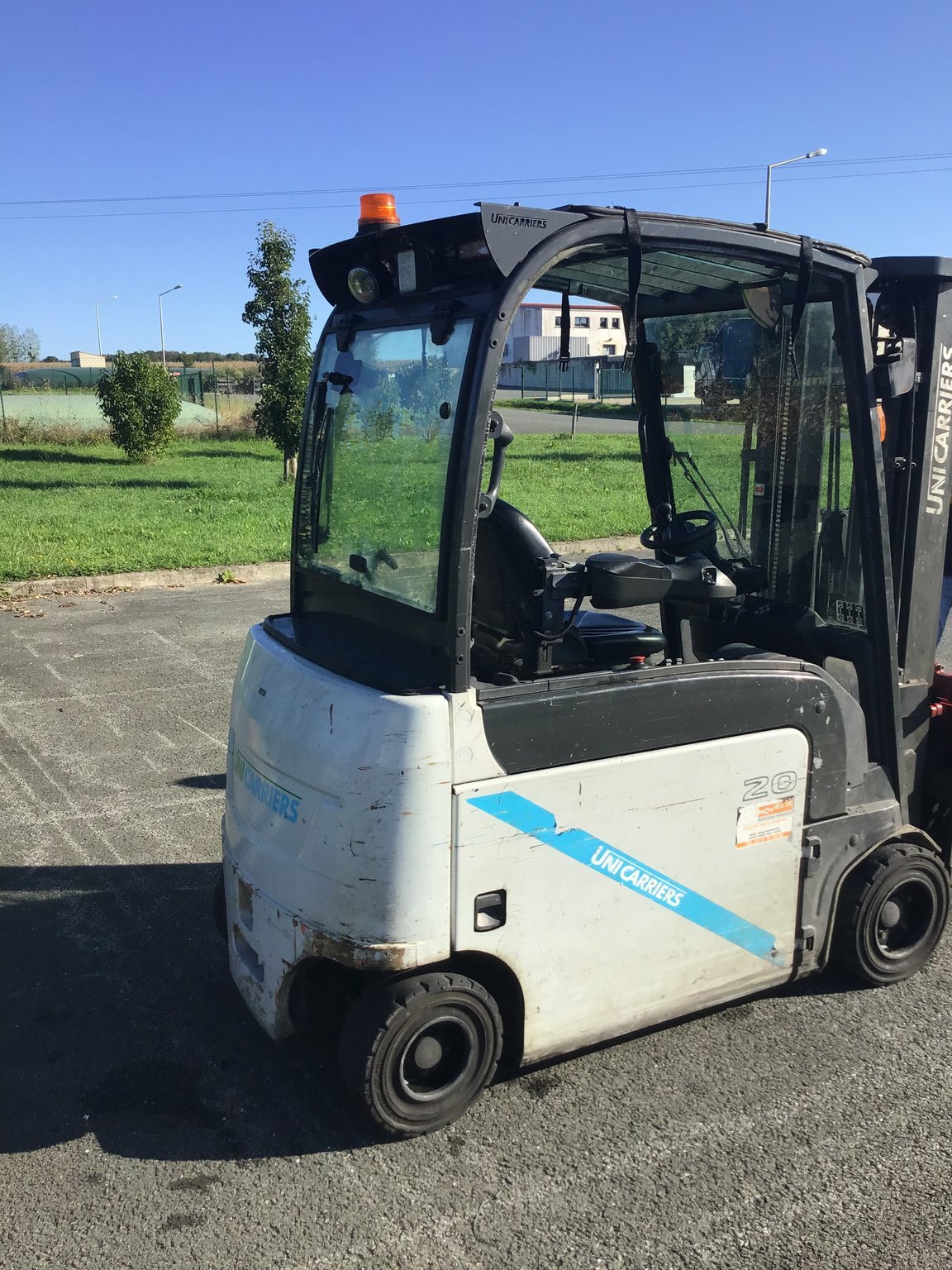 Chariot élévateur frontal UniCarriers TX4-20L