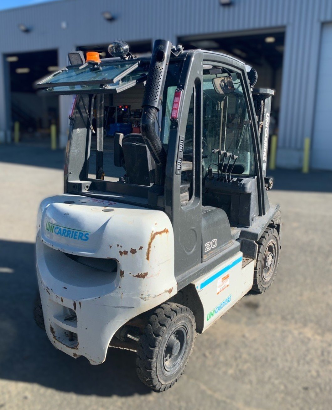 Chariot élévateur frontal - DX20D