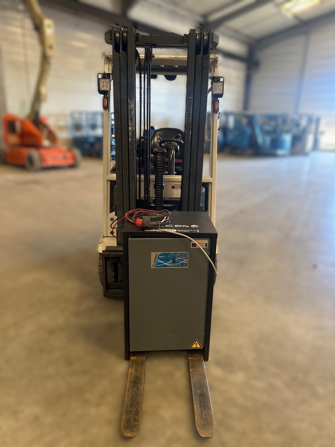 Chariot élévateur frontal UniCarriers TX3-15C