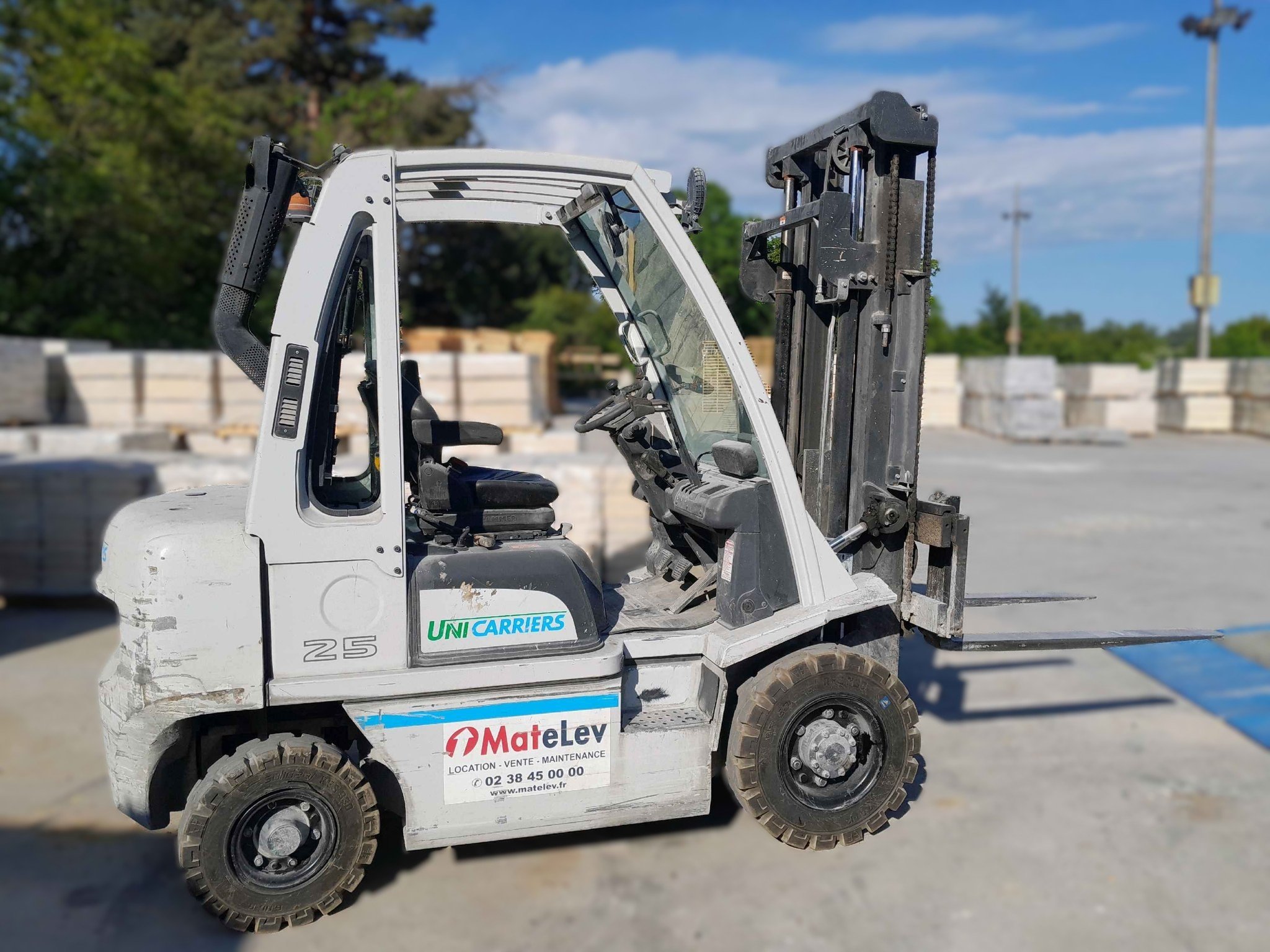 Chariot élévateur frontal Nissan Y1D2A25Q