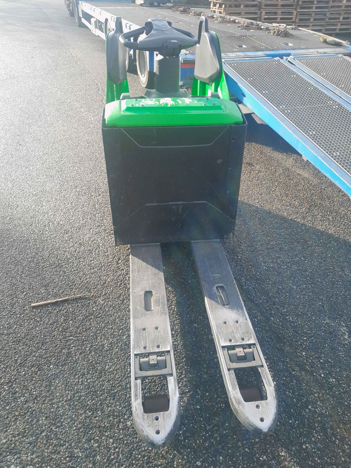 Transpalette électrique CESAB P320