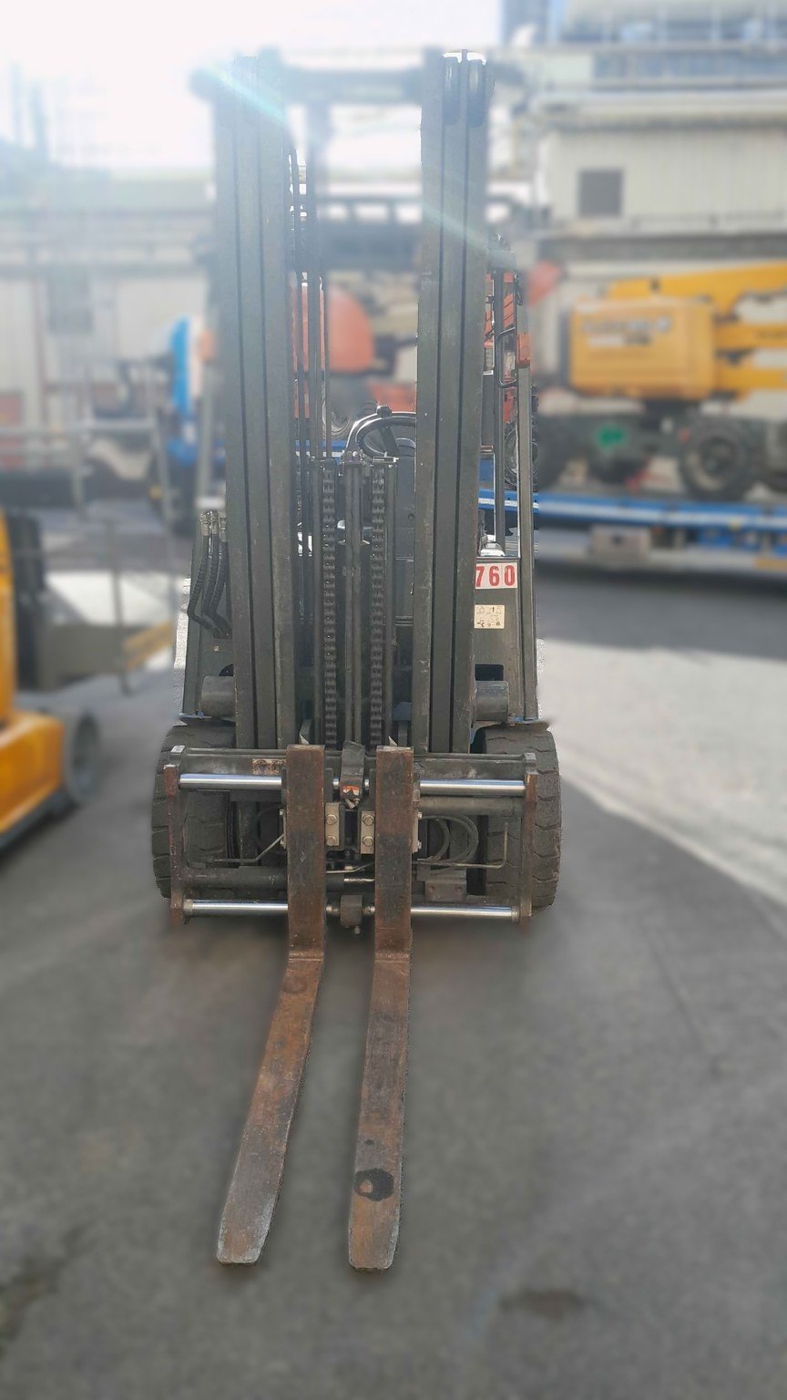 Chariot élévateur frontal UniCarriers QX2-30