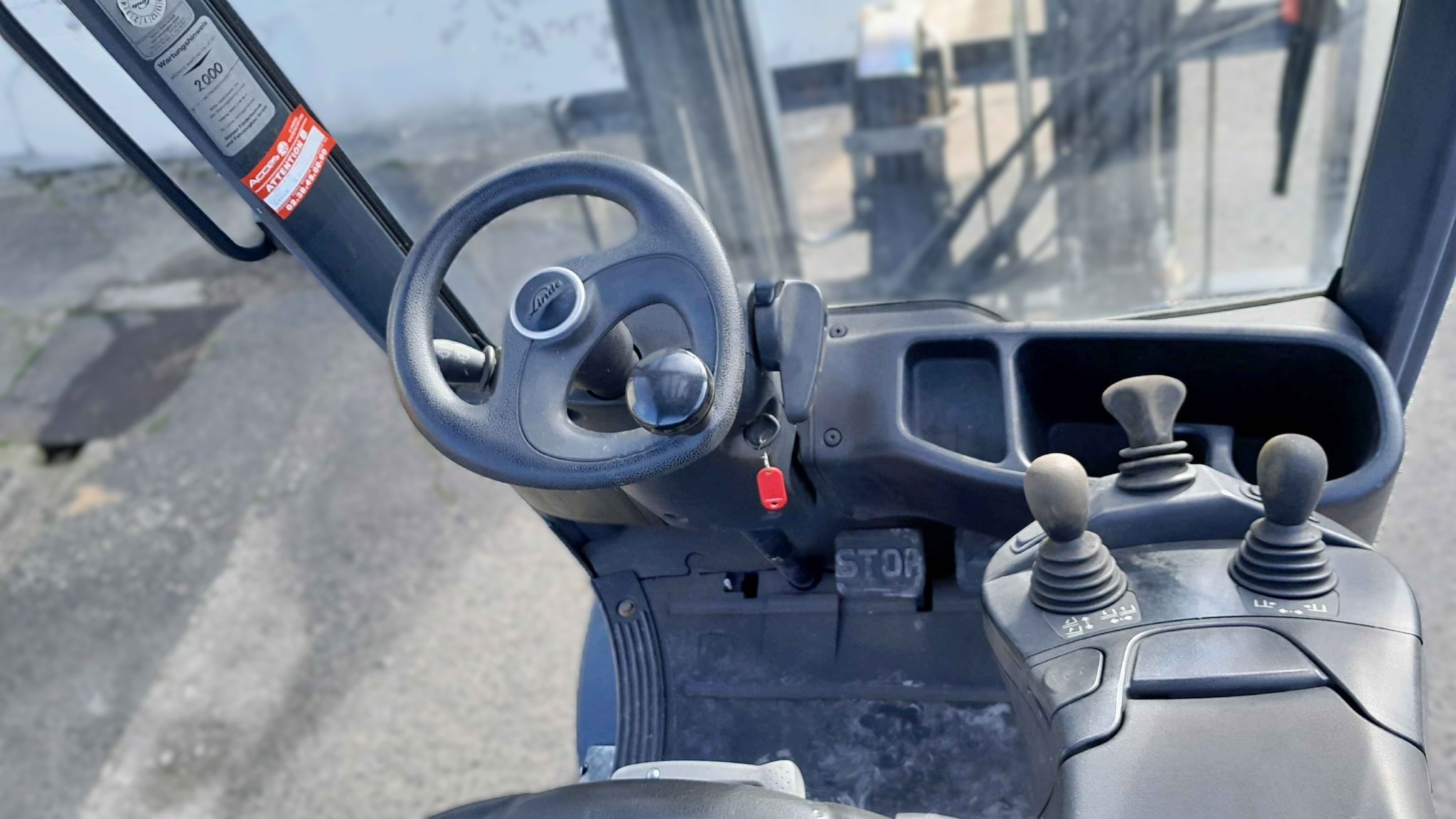 Chariot élévateur frontal Fenwick Linde D16T