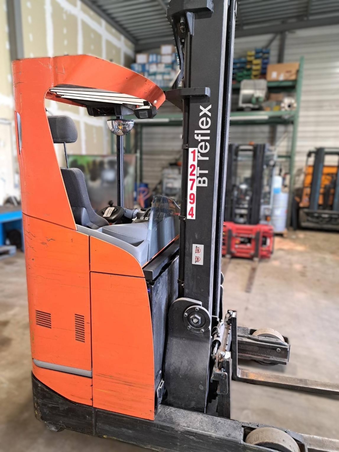 Chariot à mât rétractable - RRE160