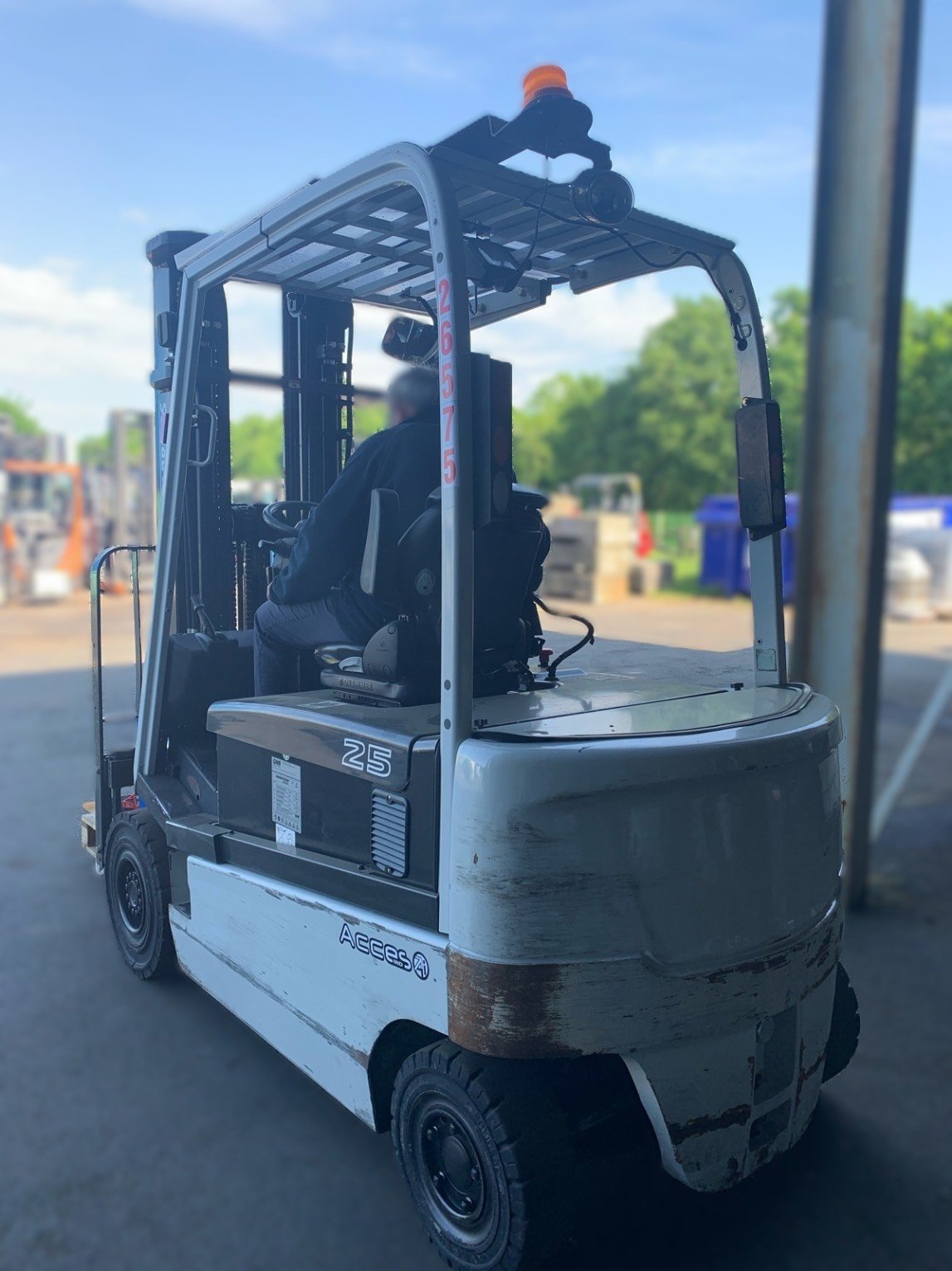 Chariot élévateur frontal - QX2-25L