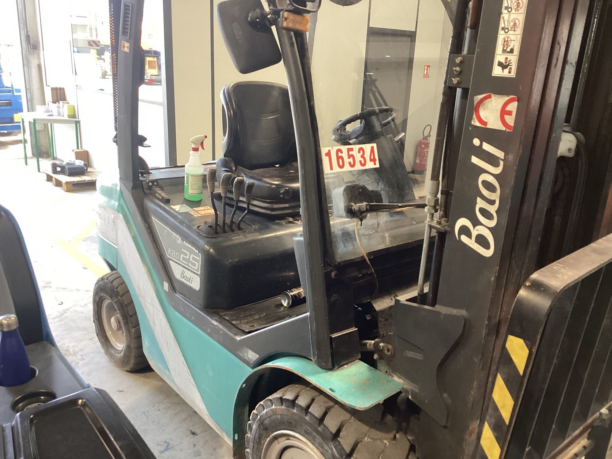 Chariot élévateur frontal Baoli KBD25 PLUS