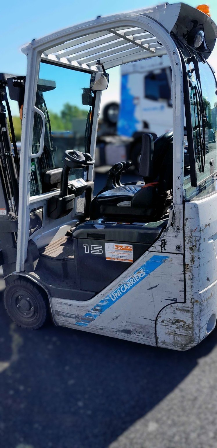 Chariot élévateur frontal UniCarriers TX3-15C