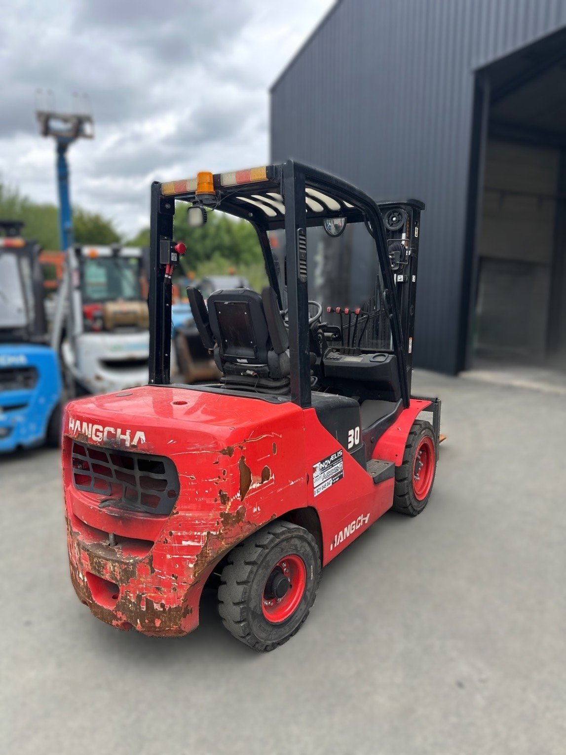 Chariot élévateur frontal - XF30D