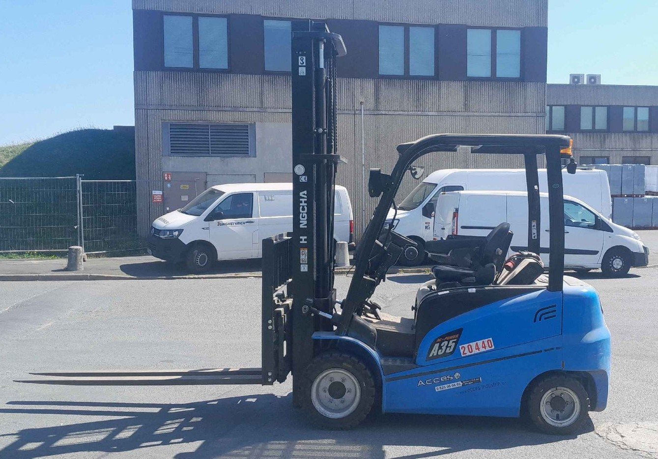 Chariot élévateur frontal Hangcha A4W35