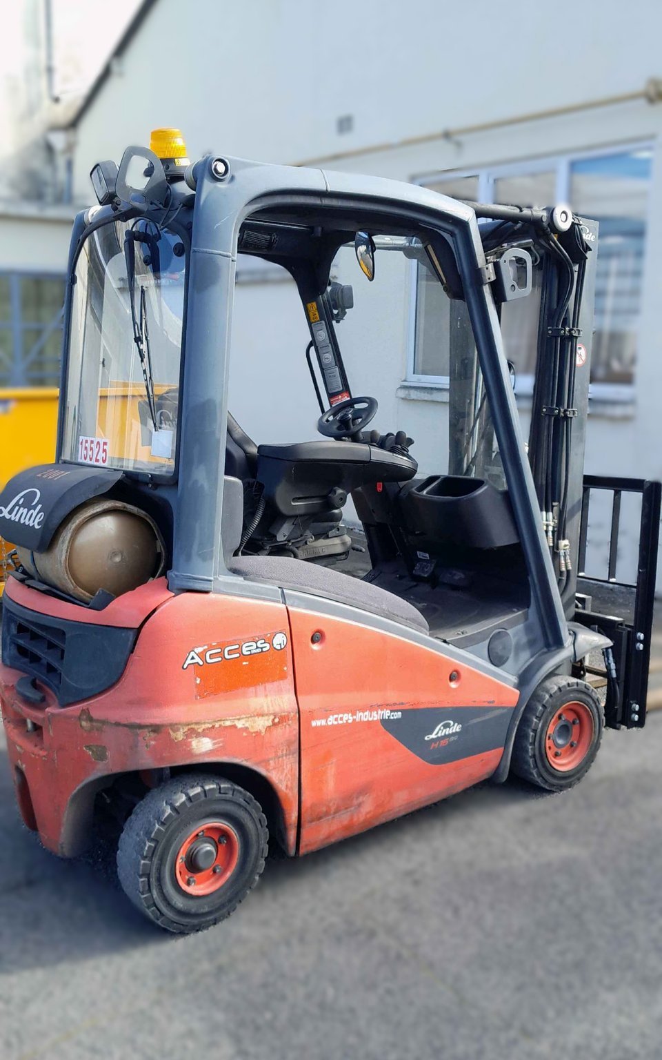 Chariot élévateur frontal Fenwick Linde D16T