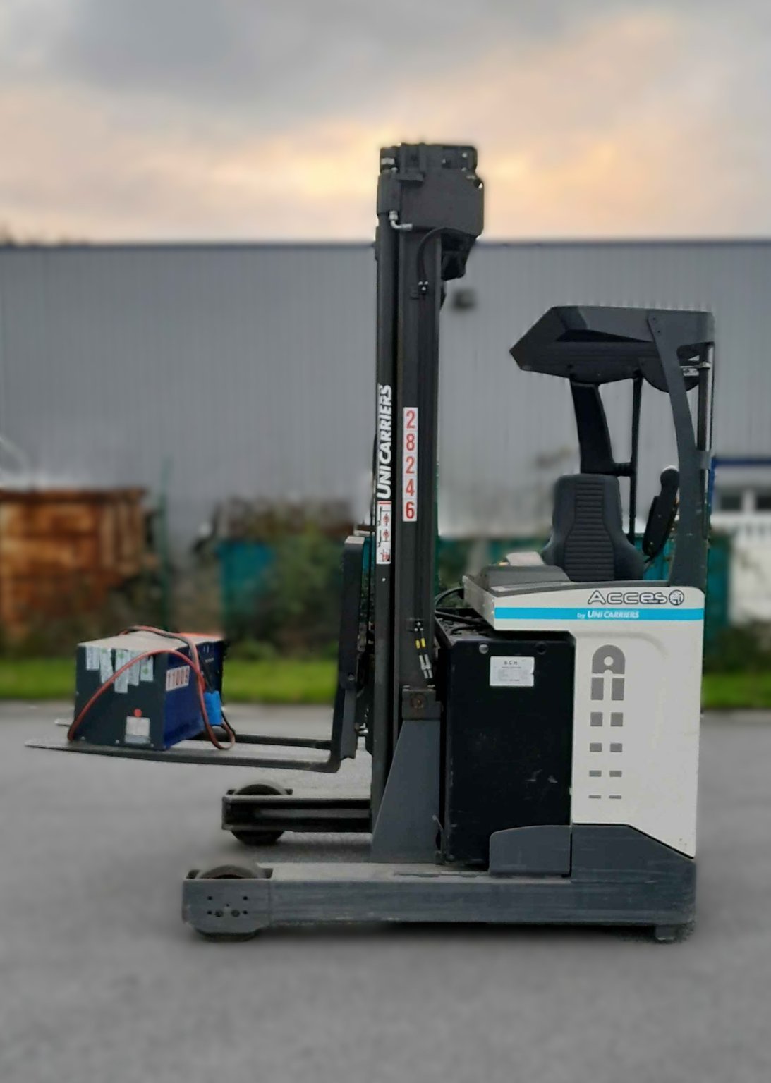 Chariot à mât rétractable Atlet UMS200