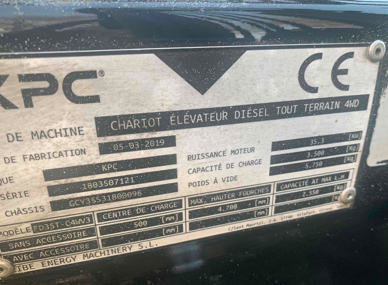 Chariot élévateur tout terrain KPC FD35T-C4WD