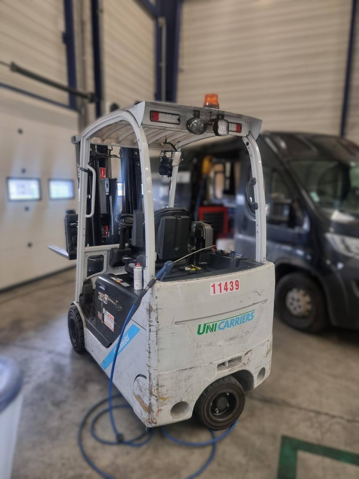 Chariot élévateur frontal UniCarriers TX3-20L 