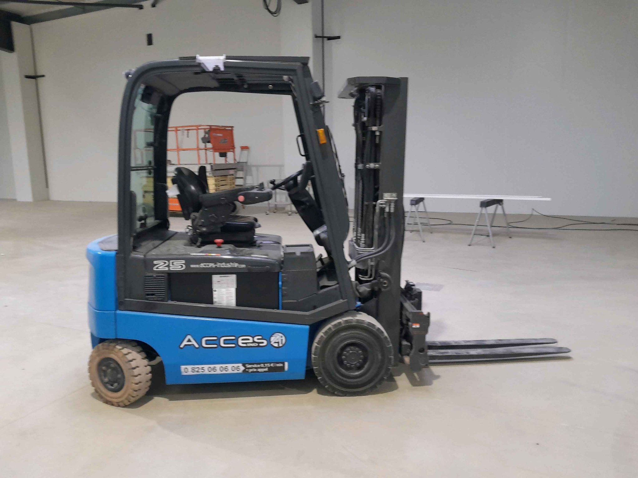 Chariot élévateur frontal - QX2-25