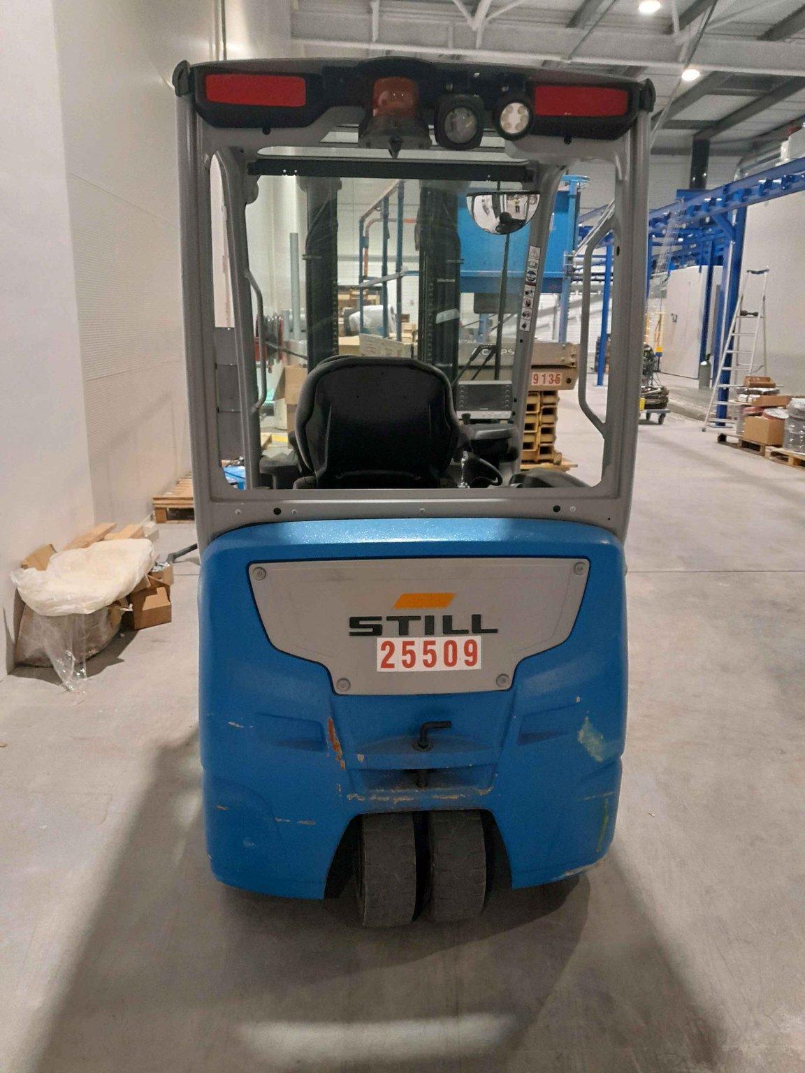 Chariot élévateur frontal STILL RX20-16