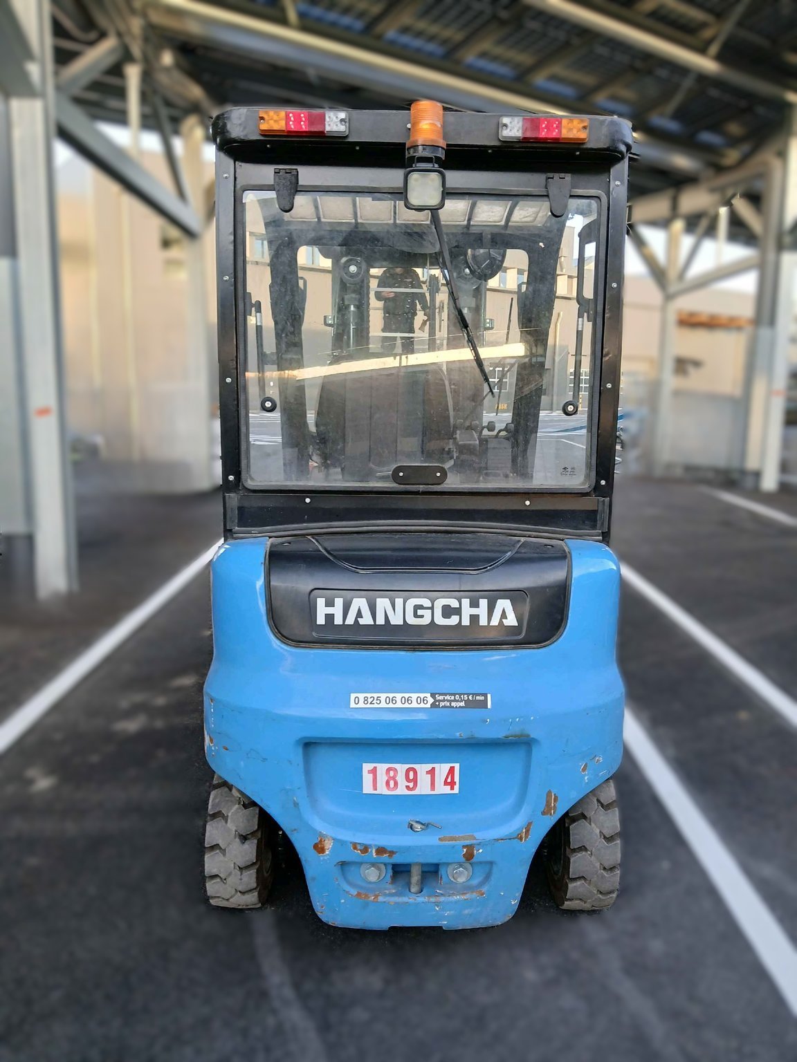 Chariot élévateur frontal - A4W20