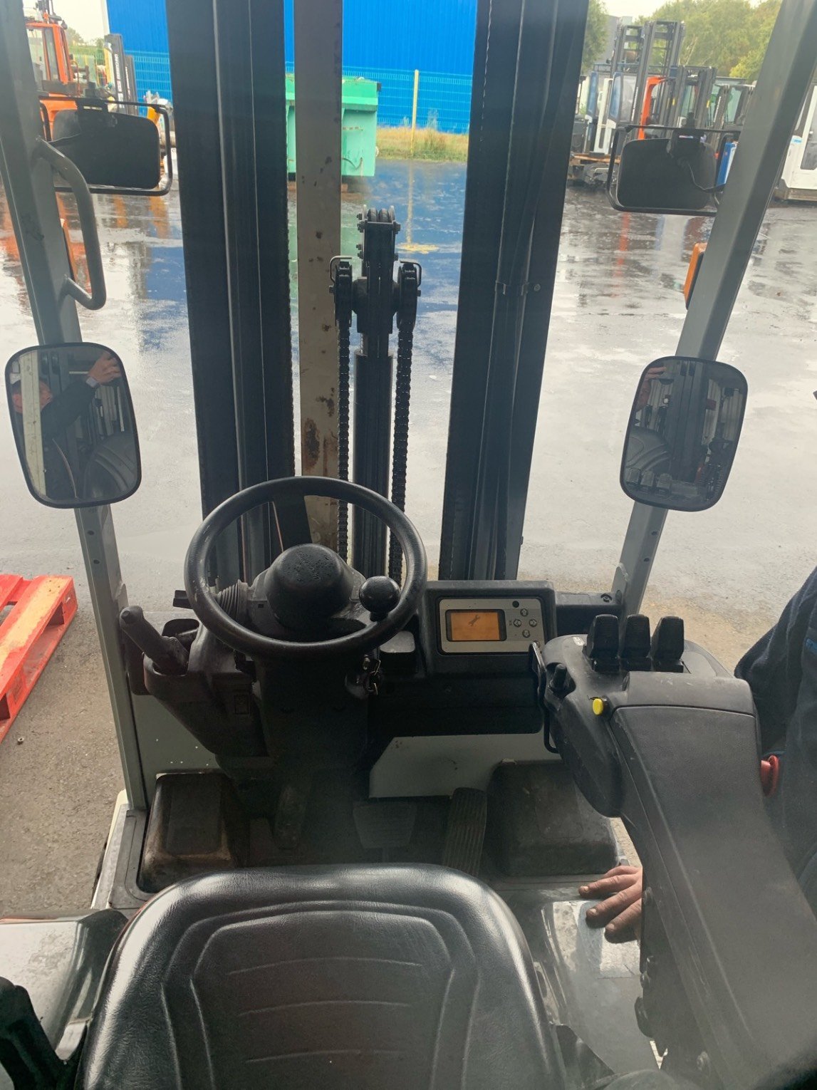 Chariot élévateur frontal UniCarriers TX3-18L