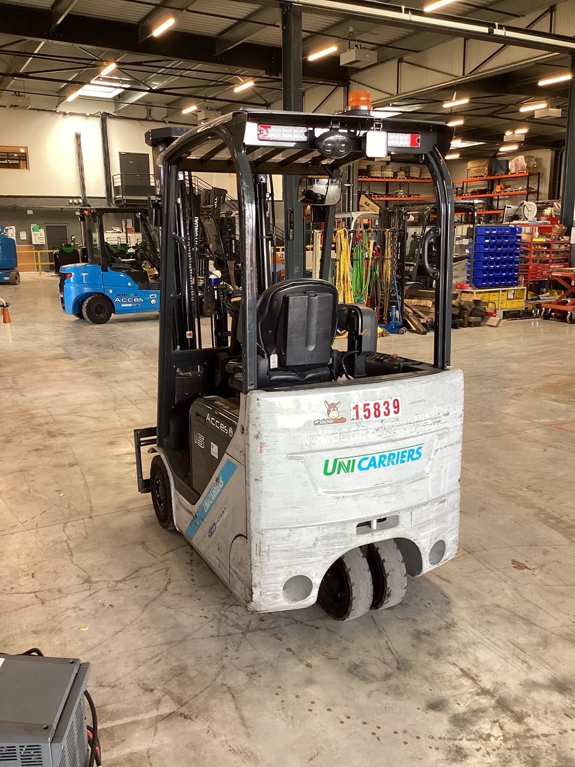 Chariot élévateur frontal UniCarriers AS2N1L15Q