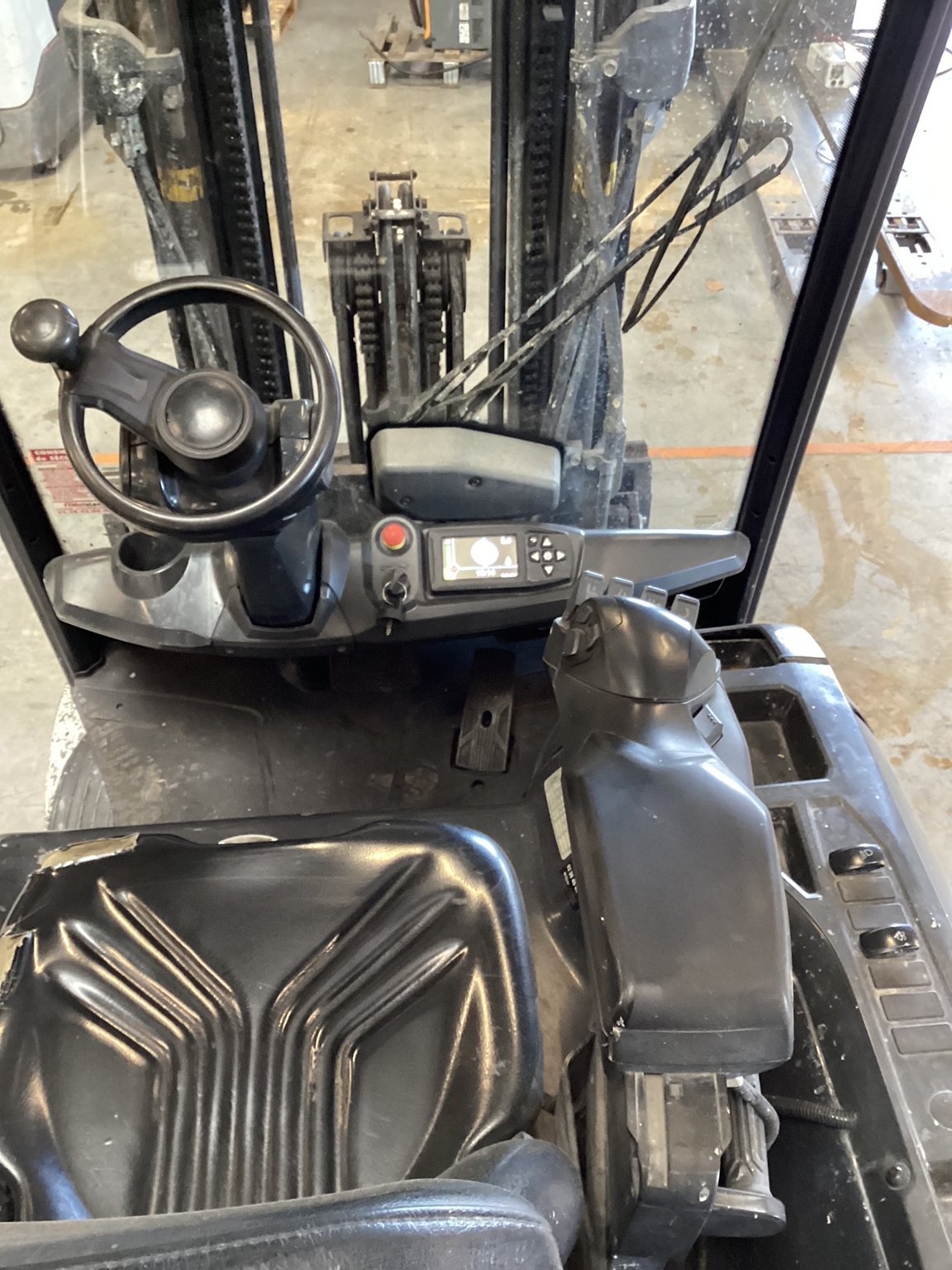 Chariot élévateur frontal UniCarriers MX25