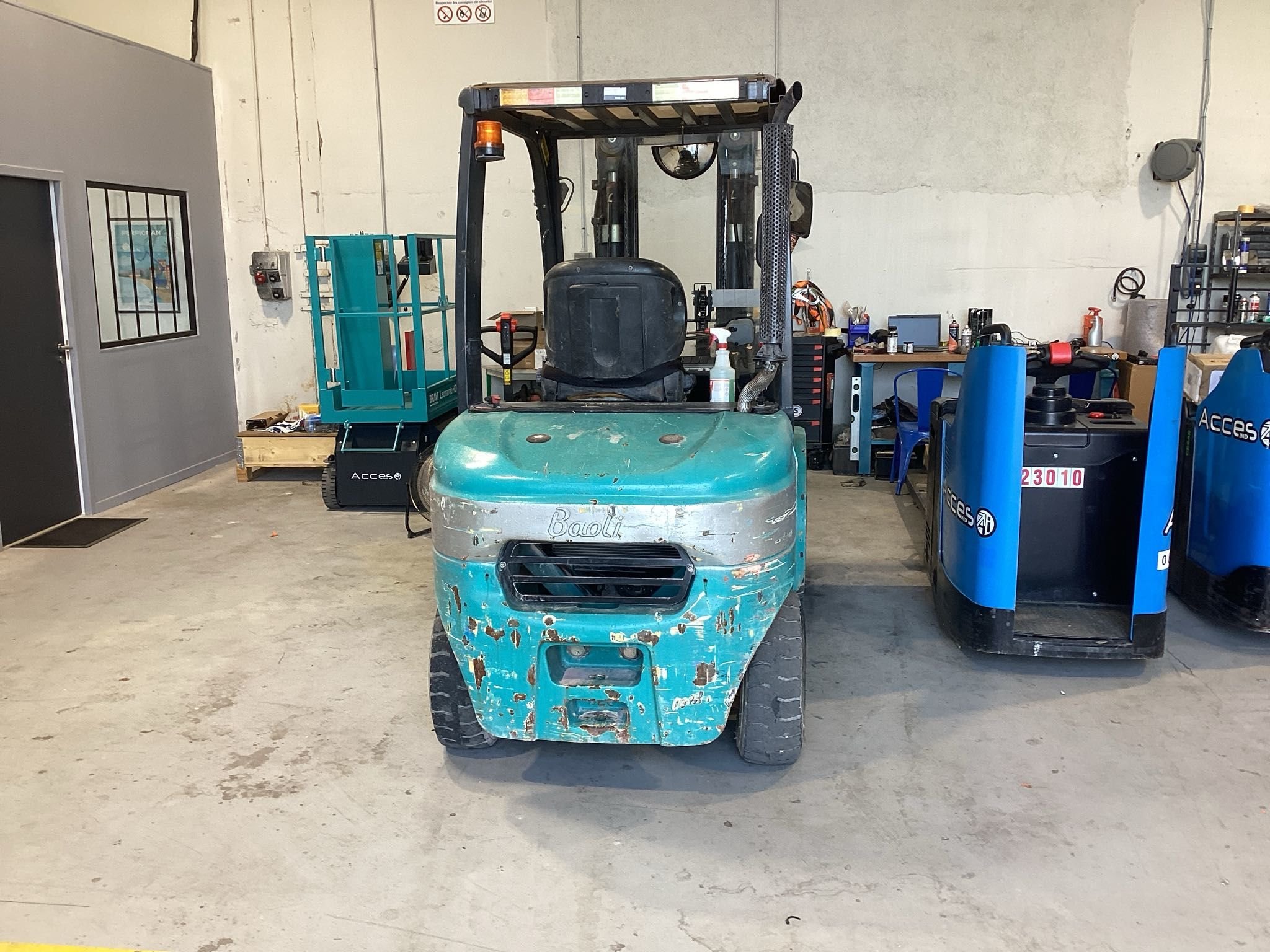Chariot élévateur frontal Baoli KBD25 PLUS