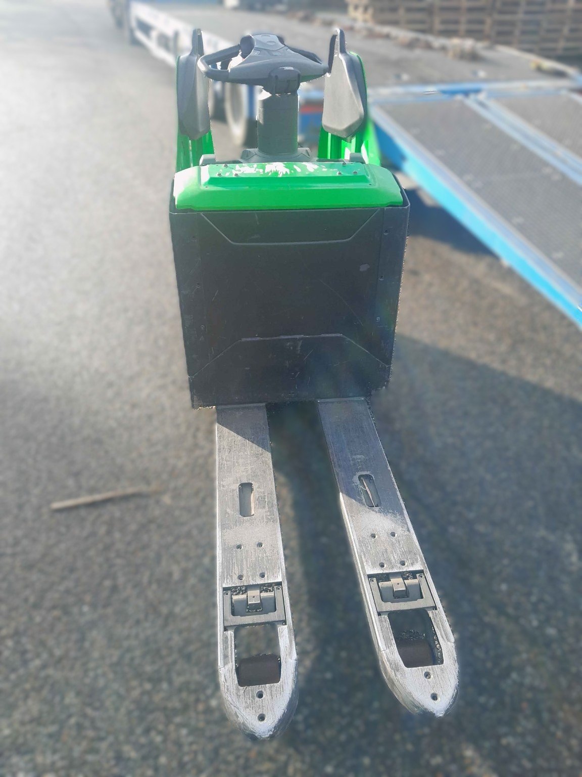 Transpalette électrique CESAB P320