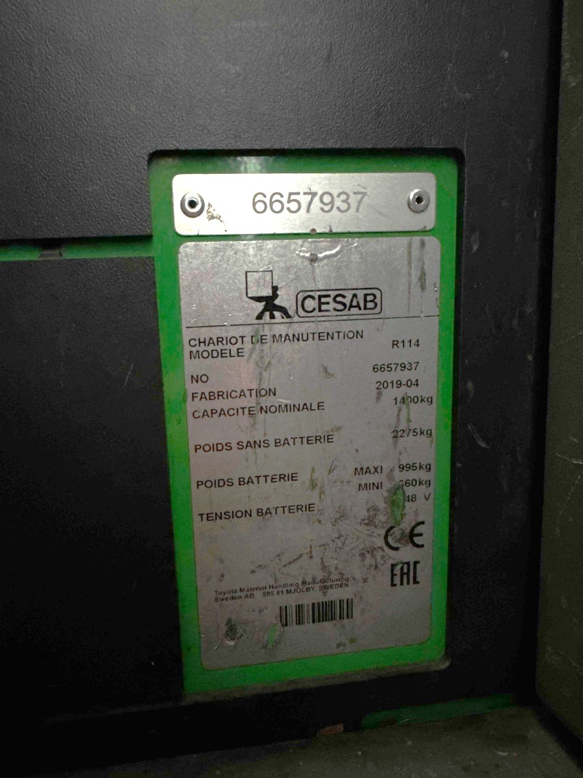 Chariot à mât rétractable CESAB R114