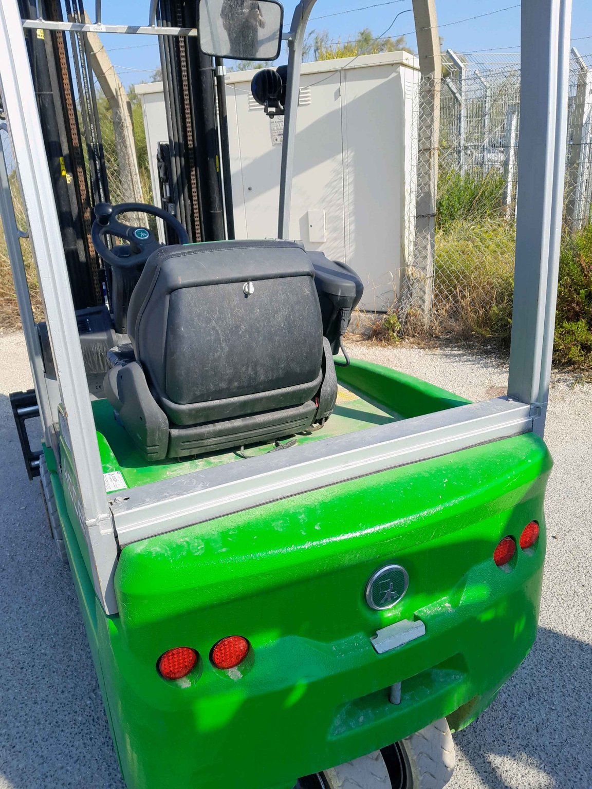 Chariot élévateur frontal CESAB B320