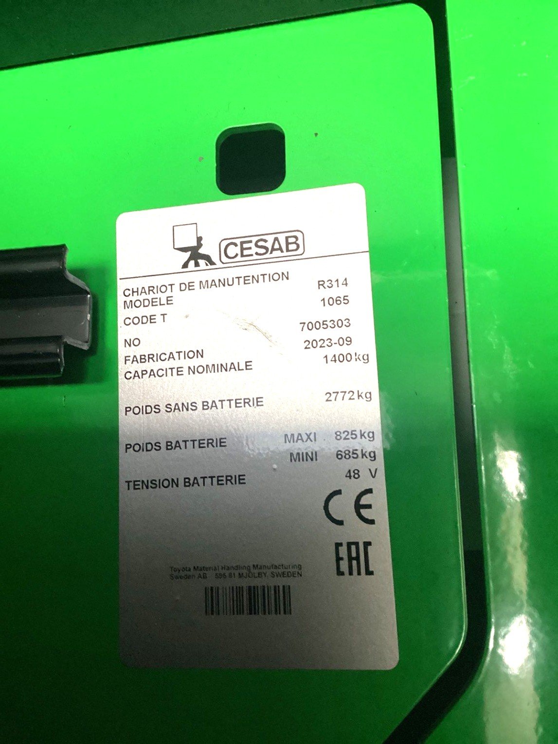 Chariot à mât rétractable CESAB R314