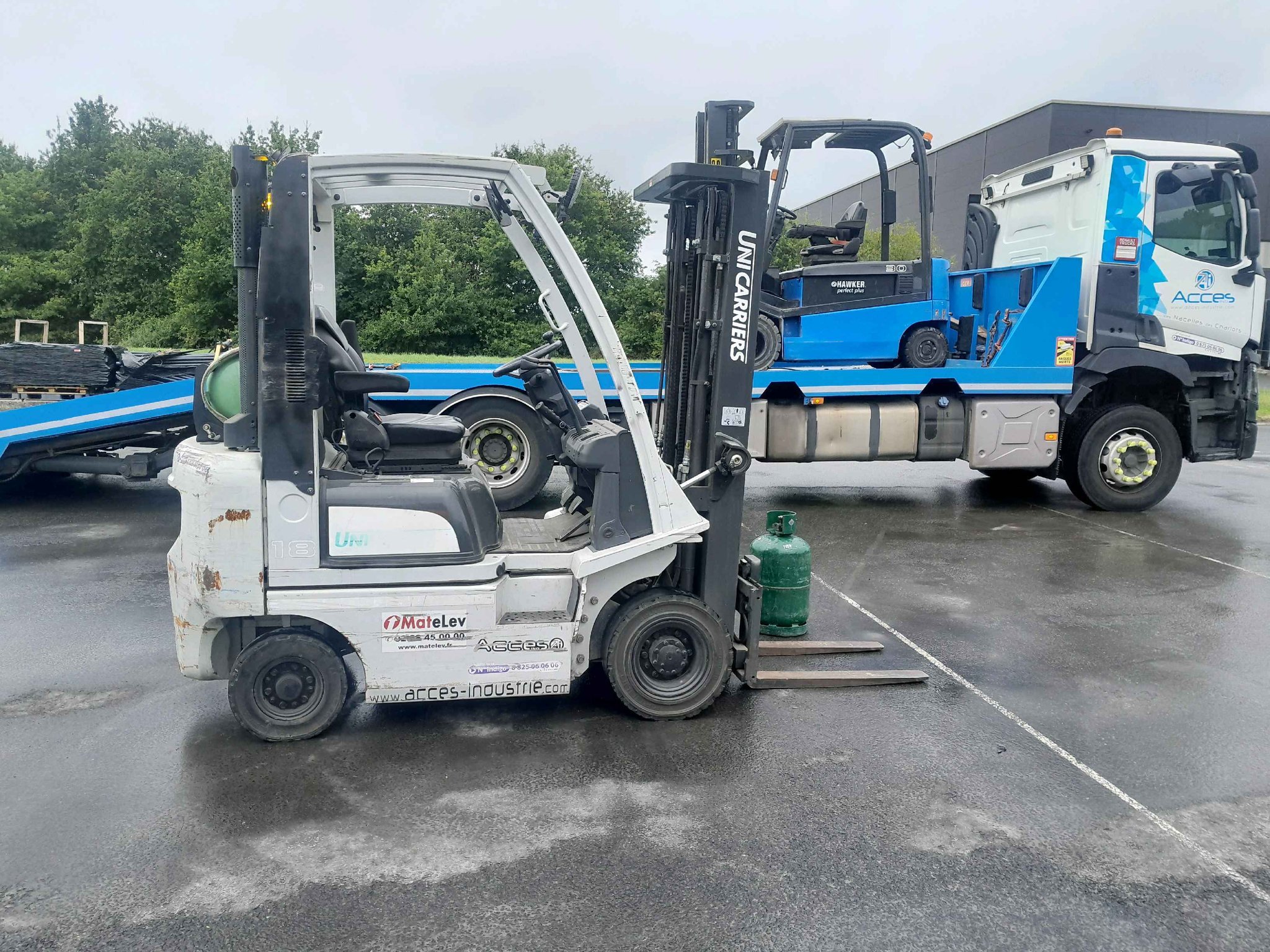 Chariot élévateur frontal Nissan P1D1A18LQ