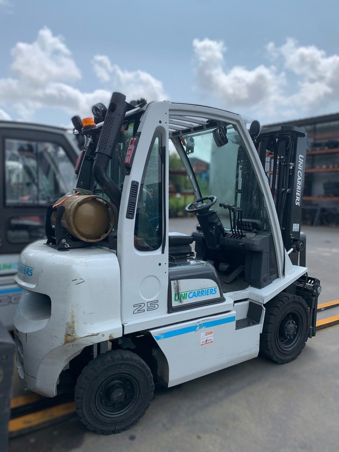 Chariot élévateur frontal - DX25G