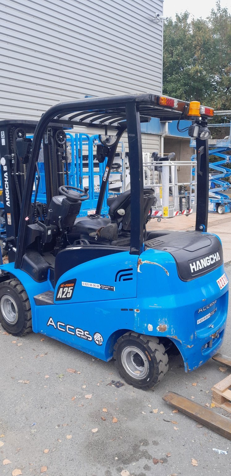 Chariot élévateur frontal Hangcha A4W25