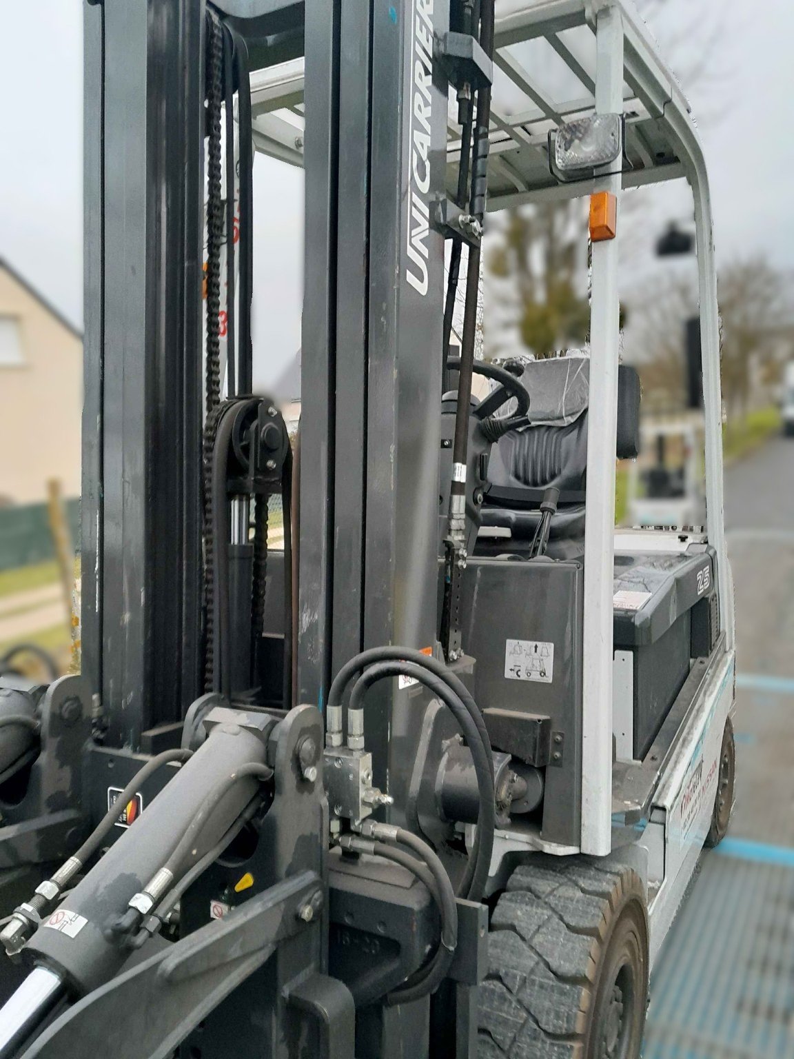 Chariot élévateur frontal Nissan 1Q2L25Q