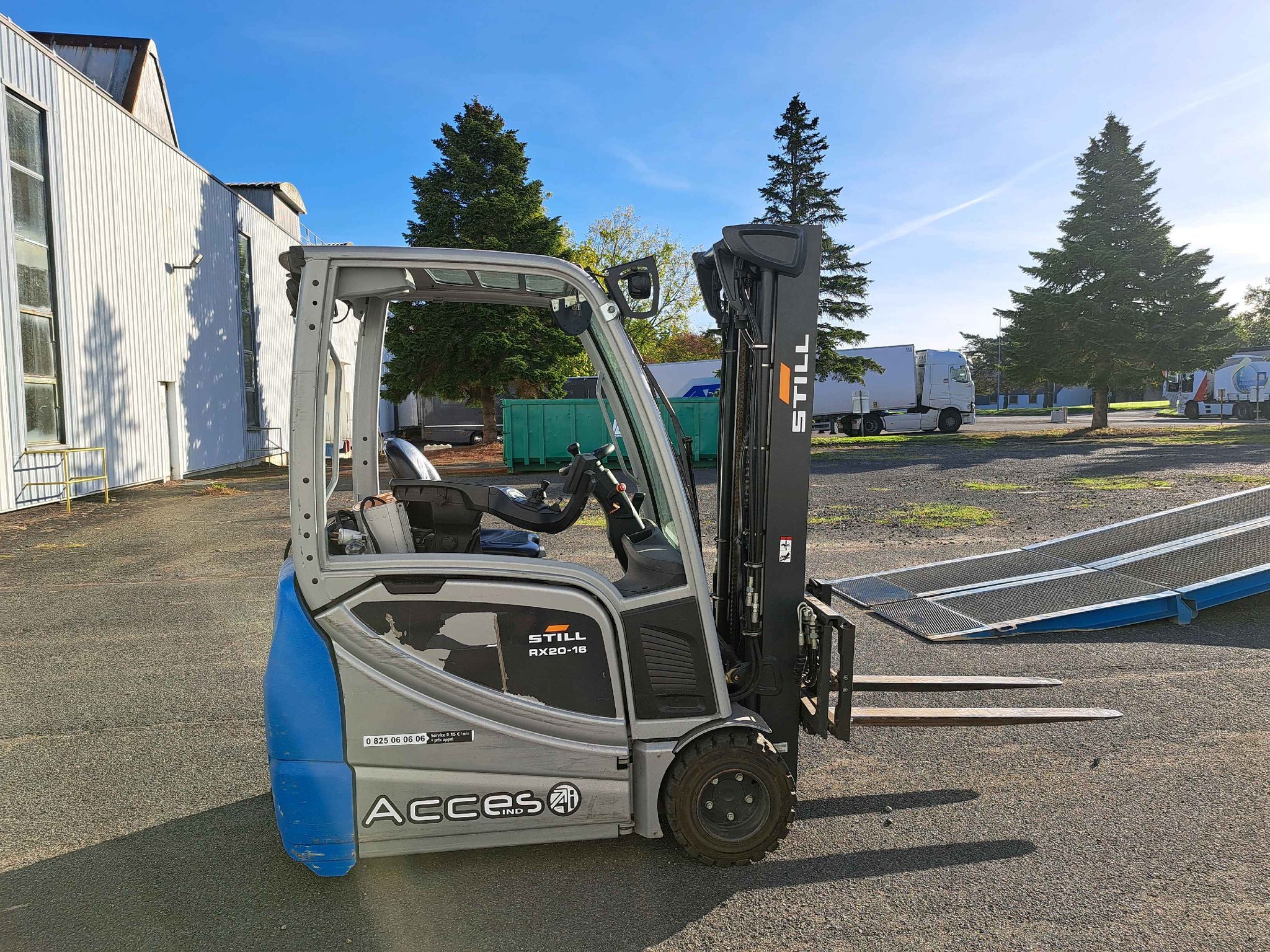 Chariot élévateur frontal STILL RX20-16