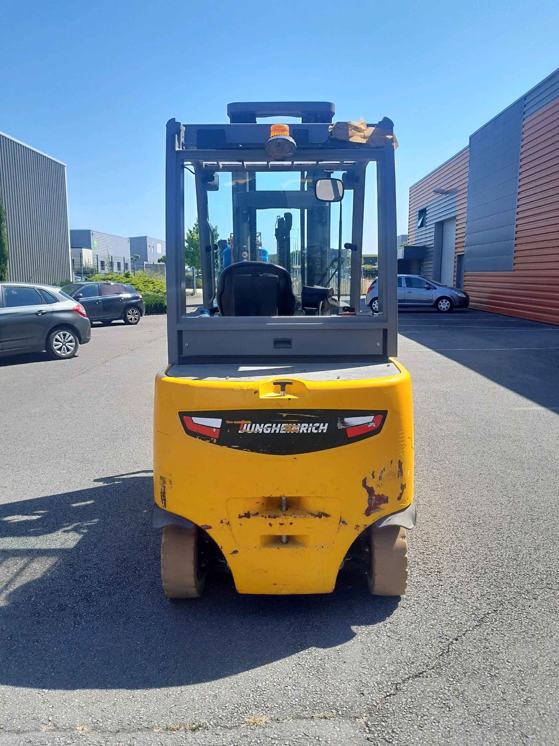 Chariot élévateur frontal Jungheinrich EFG430
