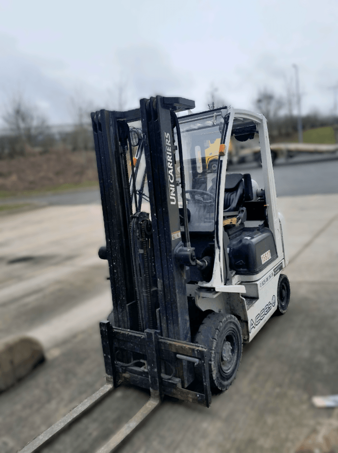 Chariot élévateur frontal Nissan P1D1A18LQ