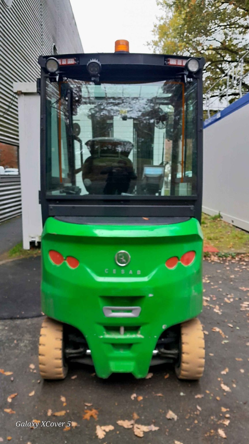 Chariot élévateur frontal CESAB B625II