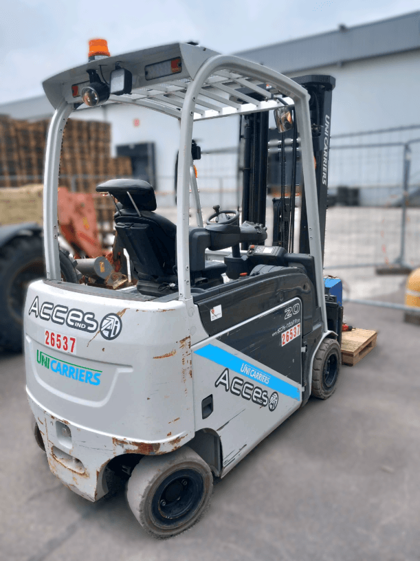 Chariot élévateur frontal UniCarriers TX4-20L